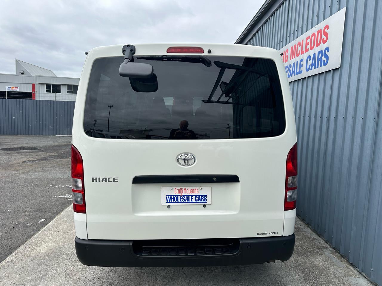 2022 Toyota HIACE