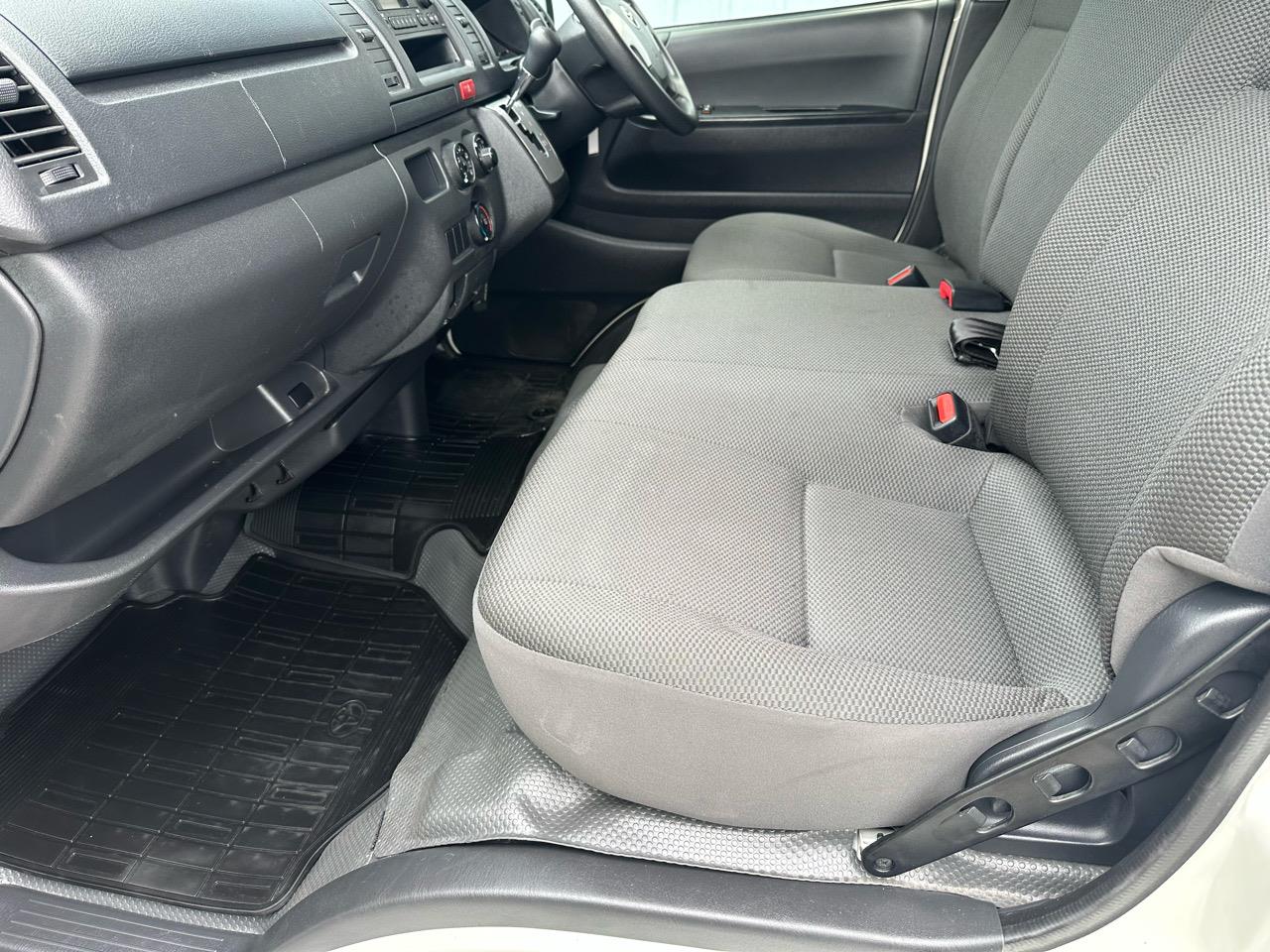 2022 Toyota HIACE