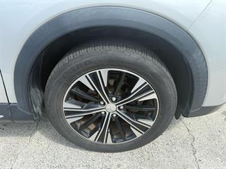 2018 Mitsubishi Eclipse Cross - Thumbnail