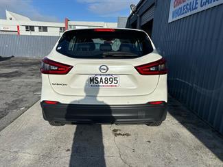 2020 Nissan Qashqai - Thumbnail