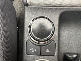 2023 Mitsubishi Triton - Thumbnail