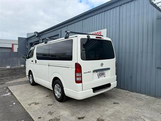 2012 Toyota HIACE - Thumbnail
