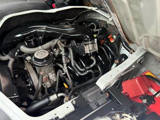 2012 Toyota HIACE - Thumbnail