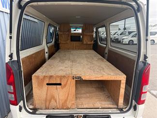 2012 Toyota HIACE - Thumbnail
