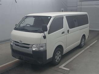 2020 Toyota HIACE - Thumbnail