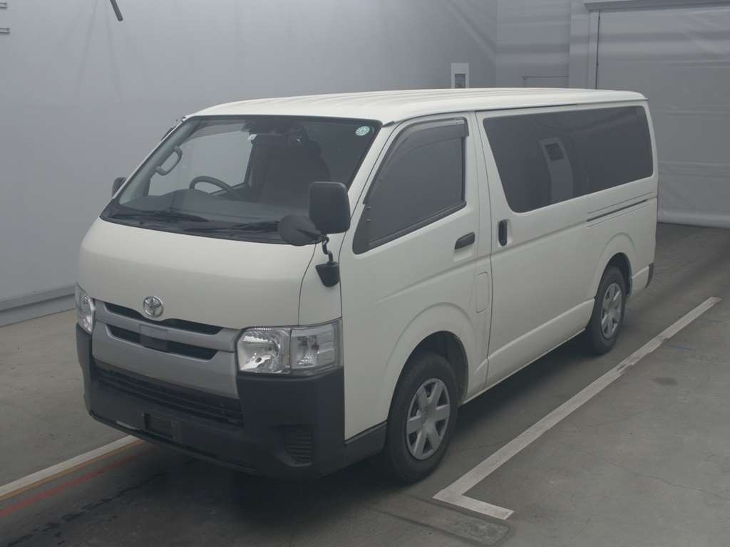 2020 Toyota HIACE