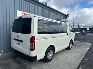 2020 Toyota HIACE - Thumbnail