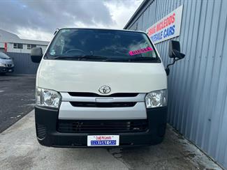 2020 Toyota HIACE - Thumbnail