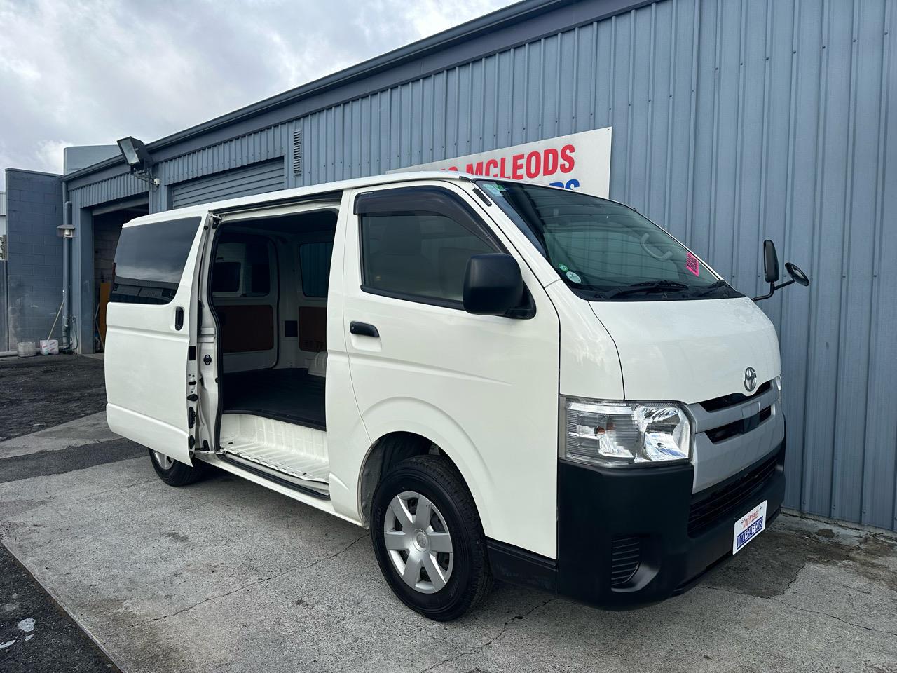 2020 Toyota HIACE