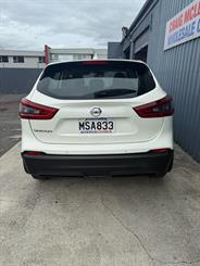 2020 Nissan Qashqai - Thumbnail